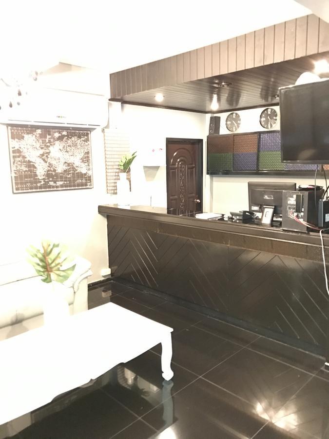 Add Home Hostel Vipavadee 42 Bangkok Exterior photo