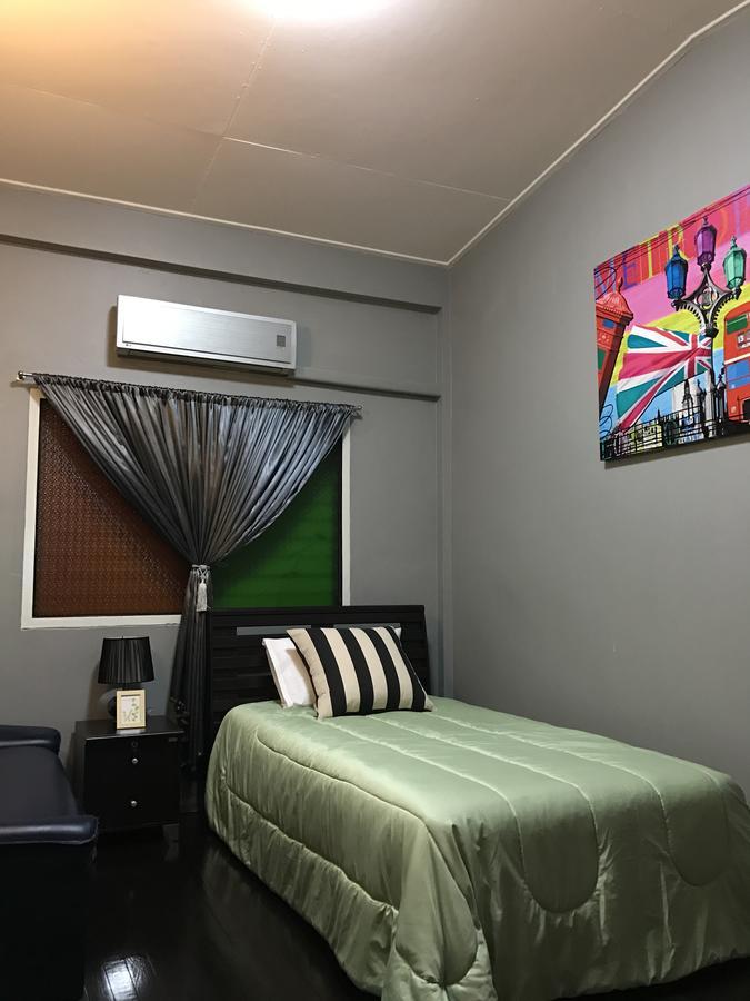 Add Home Hostel Vipavadee 42 Bangkok Exterior photo